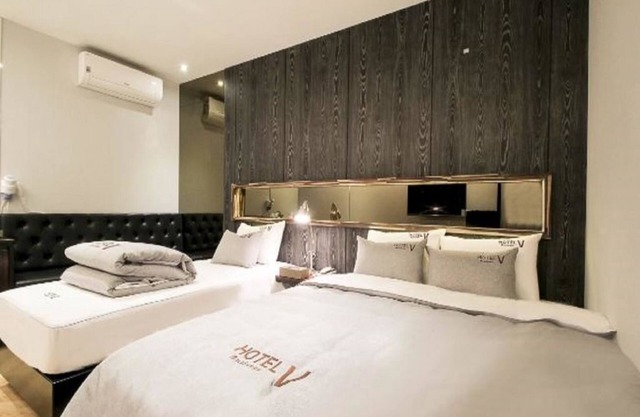 V Hotel