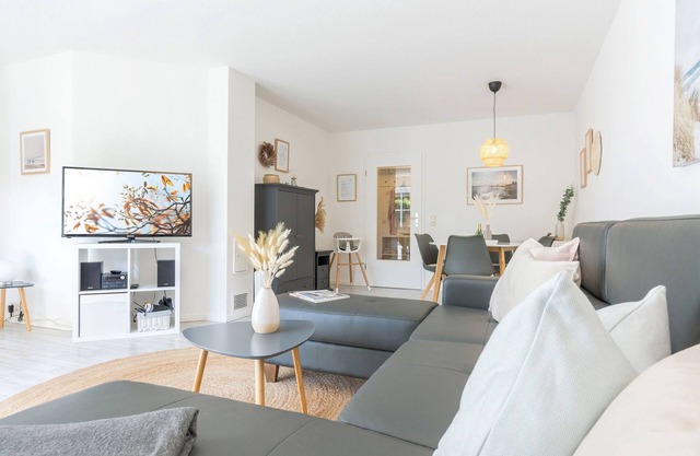 Vacation apartment/apartment for 3 guests with 70m² in Fehmarn OT Dänschendorf (121235)