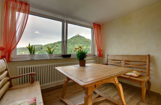 Vacation apartment/apartment for 4 guests with 60m² in Annweiler am Trifels (71341)