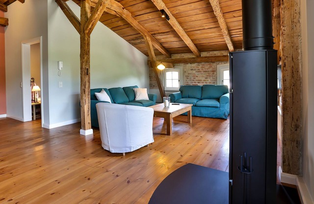 Vacation apartment Fürstenberg over 2 ET with terrace and balcony - Storchenhof