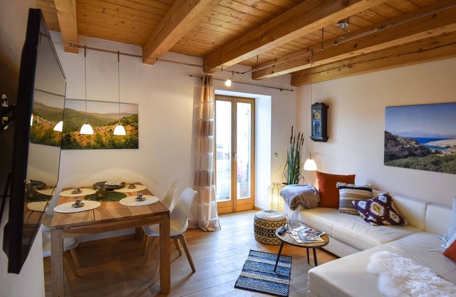 Vacation apartment for 4 persons, 65 sqm, 1 separate bedroom, terrace