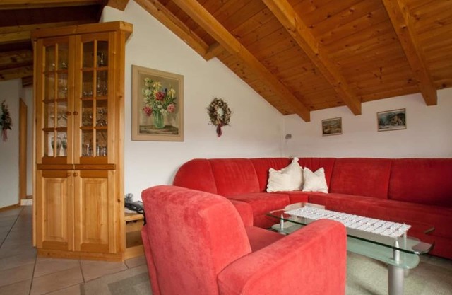 Vacation apartment in country house style 1-4 persons, 74sqm, 2 bedrooms, 2 bathrooms, balcony