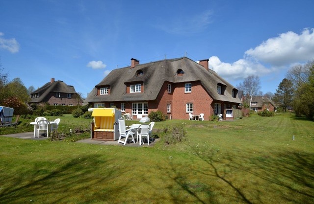 Vacation apartment/apartment for 3 guests with 50m² in Nieblum (109615)