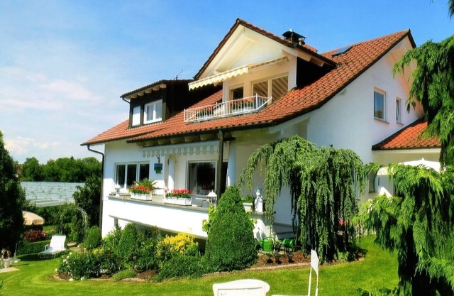 Vacation apartment/apartment for 4 guests with 90m² in Meckenbeuren (166050)