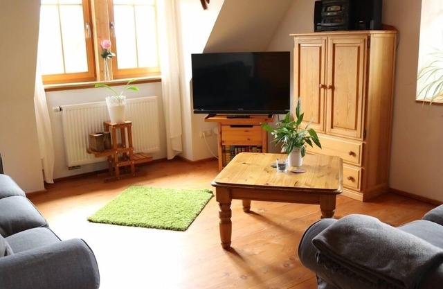 Vacation apartment "Spatzennest" (85sqm) with two separate bedrooms and balcony
