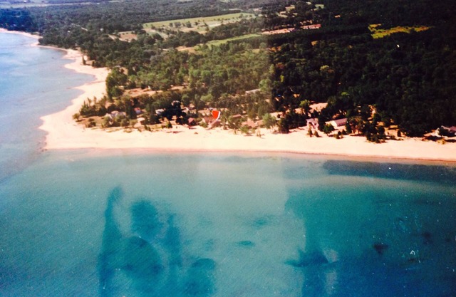 Vacation at the best beach in Port Sanilac! Family orientated beach rental.