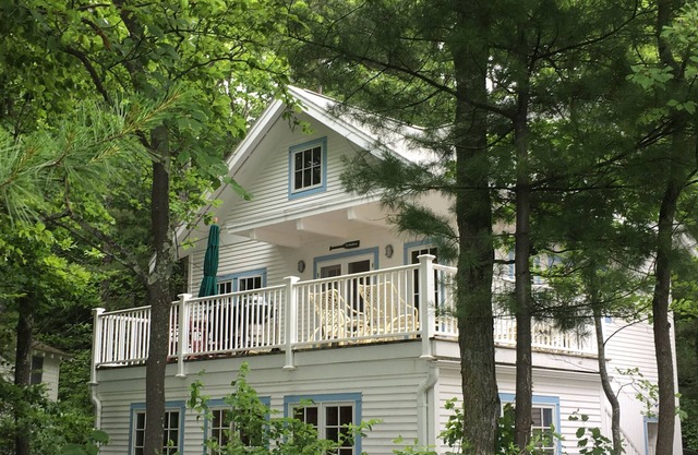 Vacation at "The Boat House", Private Beach, Near Harbor Springs