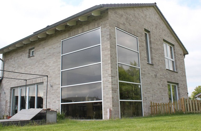 Vacation Home "Kleines Paradies Am Deister" with Private Terrace, Private Garden & Wi-Fi