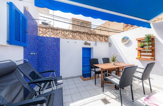 Vacation Home "Es Cantonet" with Private Open Terrace & Wi-Fi