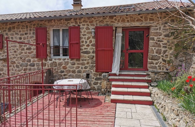 Vacation Home "Le Bramefont" with Private Terrace, Shared Garden & Wi-Fi