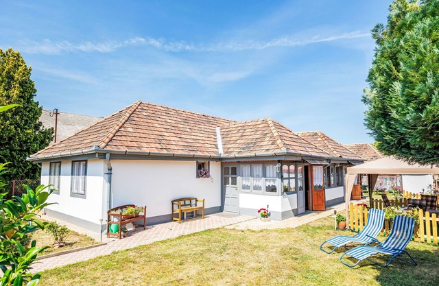 Vacation home Sunny by Interhome
