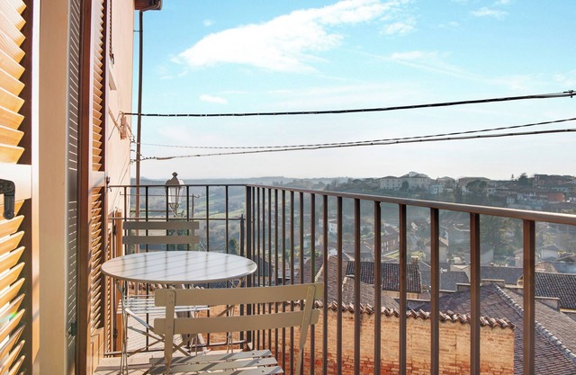 Vacation Home "Vicolo 10" with Private Balcony & Wi-Fi