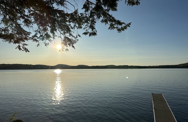 Vacation Home with private lake frontage- Great Summer or Fall Getaway!