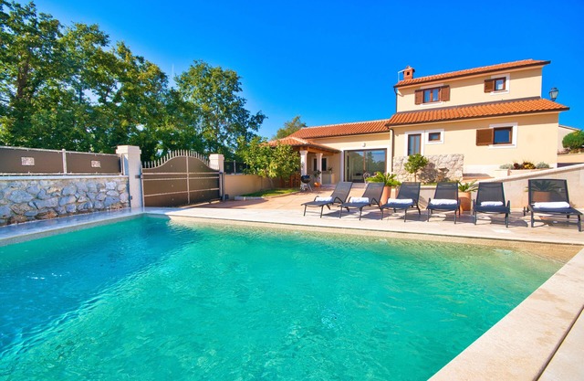 Vacation paradise Villa Ružmarin: private pool, air conditioning and pure nature!