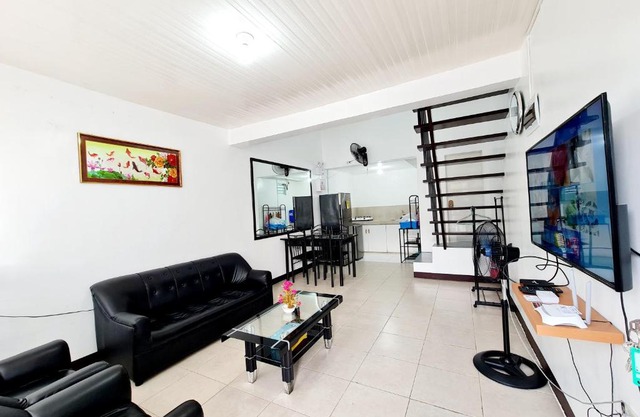 Vacation Transient Guest House Rental Calapan City L43