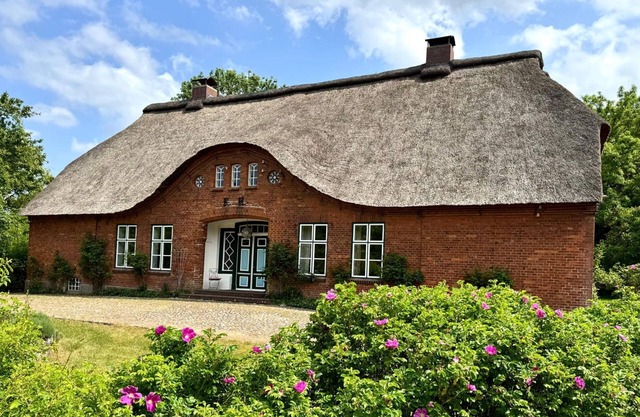 Vacations under a thatched roof - not far from Lake Selent and the Baltic Sea