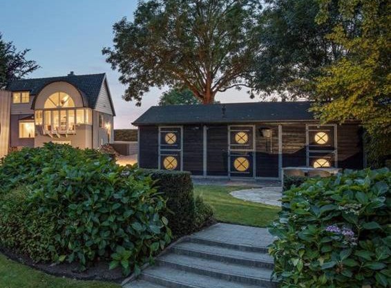 Vakantiehuis Onder de Peppel met sauna en jacuzzi