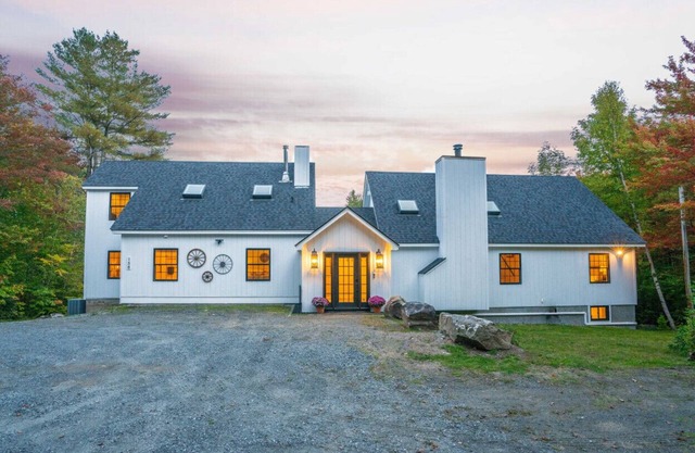 Valley View Villa - Modern Farmhouse W/Hot Tub