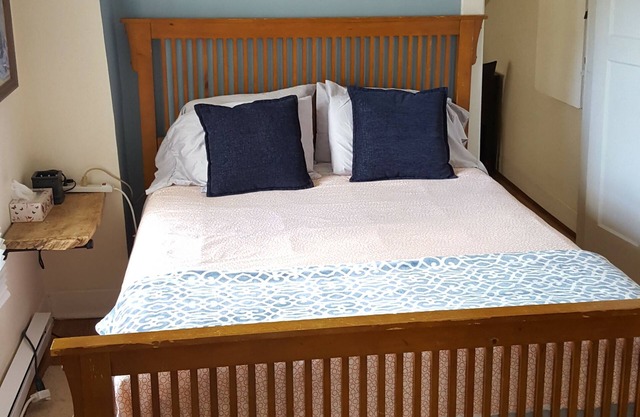 Vanderbilt Area apartment in historic Home