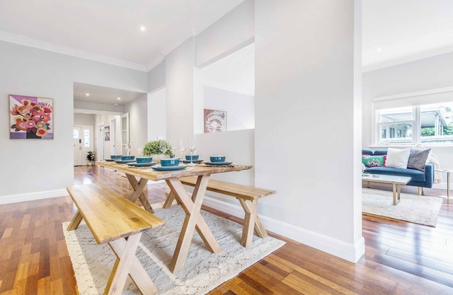 VAQUAY El Karnak in Brunswick West | Historic City Fringe Cali Bungalow Charm