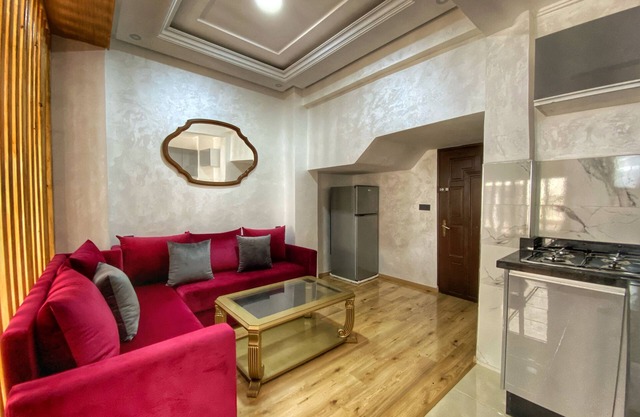 Velasquez Appart Hotel 1