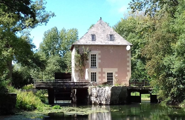 Very calm charming mill 15km from Tours - Paradisiac!