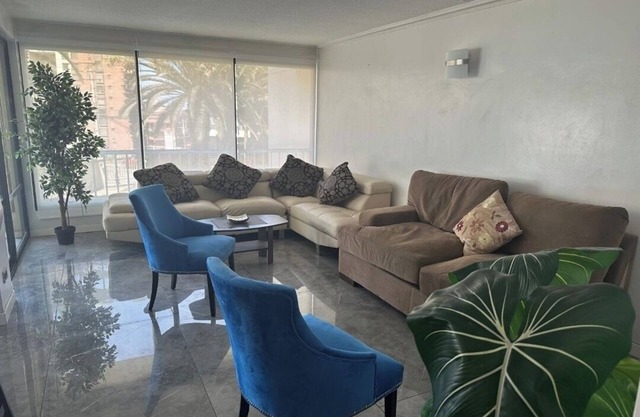 Very comfortable apartment, 4 bedrooms 3 bathrooms