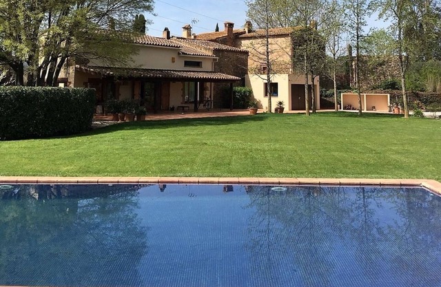 Very cozy and comfortable house with a large garden very relaxing and intimate