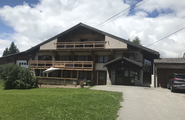VERY NICE APARTMENT ANY COMFORT 5/7 PERS. AT THE FOOT OF TRACKS CLASS 3 *