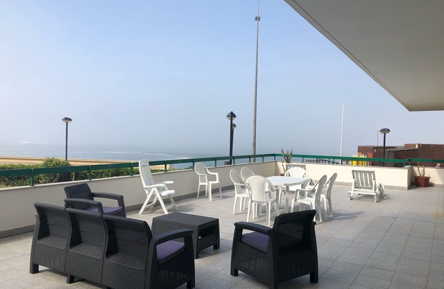 Very nice apartment facing the sea BETWEEN AVER O MAR AND POVOA DE VARZIM