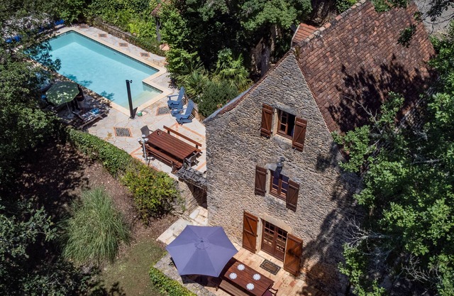 Very nice authentic gite with a private pool