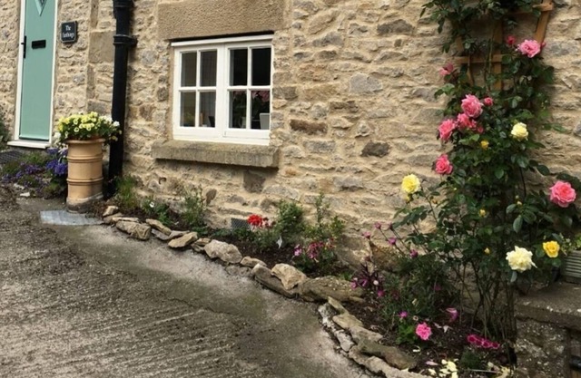 Very pretty Yorkshire stone cottage