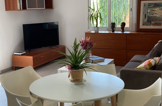 Very Quiet & Tranquil Area, Next to Large Parks, Well Connected to City-centre