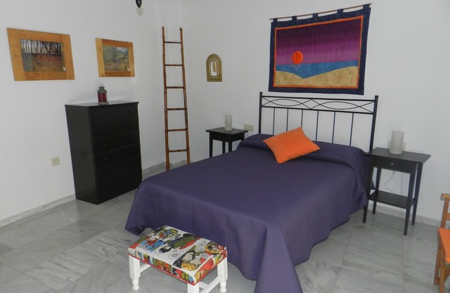 VERY WELL APARTMENT WITH PARKING AND WIFI