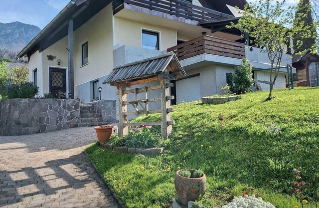 Vibrant and Charming Apartment with Balcony and Mountain View - Two Bedroom Apartment with Balcony and Mountain View