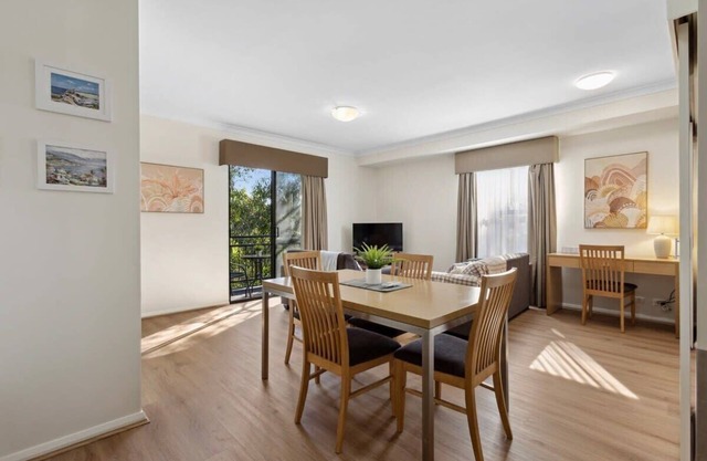 Vibrant Apartment in Northbridge