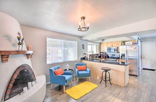 Vibrant, Colorful Tucson Abode w/Pool & Hot Tub