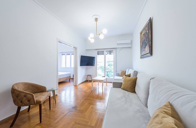Victoria Queens Suites apartments