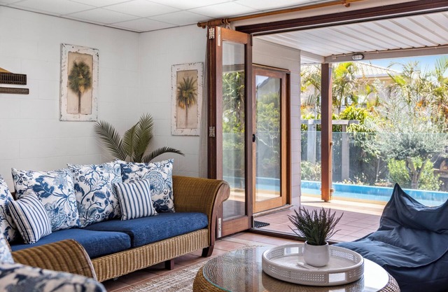 Victoria’s Poolside Emerald Beach stay with Shared Pool, Near Beach and Cafes.