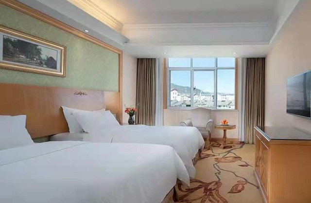 Vienna International Hotel Lijiang Yuxue Avenue