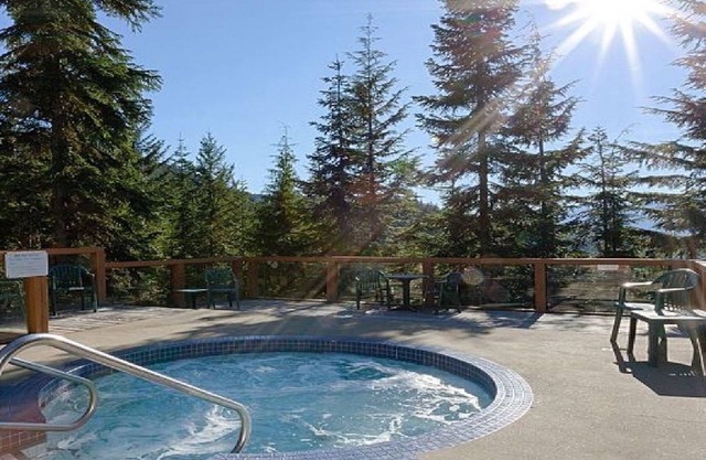 -View, View And More View!-Super Quiet Getaway!-