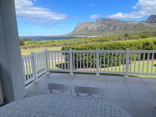 Views galore in Kleinmond