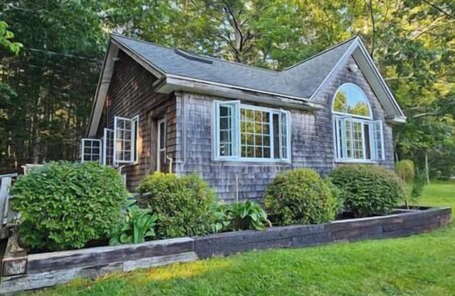 Viking Trail Cabin, Viking Trail Cabin with beach access