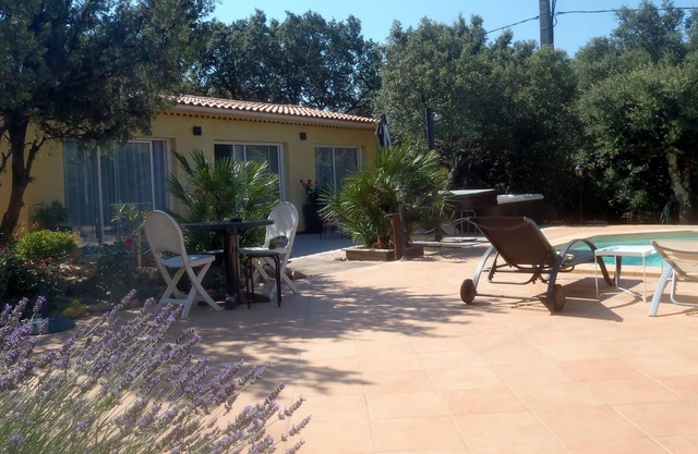 Villa with trees, pool and spa