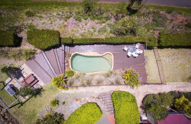 Villa 1 @ Bimbadeen Estate - Romantic split level villa with exceptional views over the vineyards