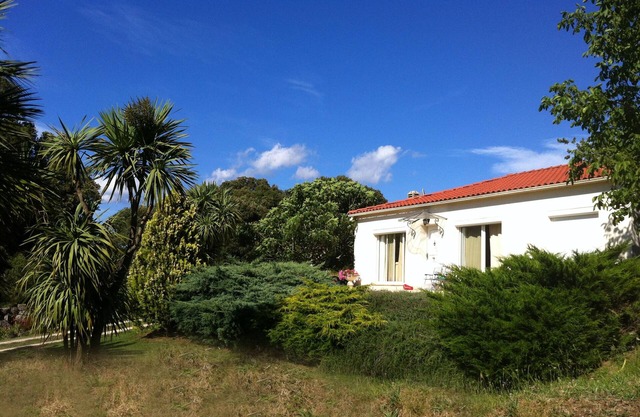 VILLA 100 m2 in typical Corsican village