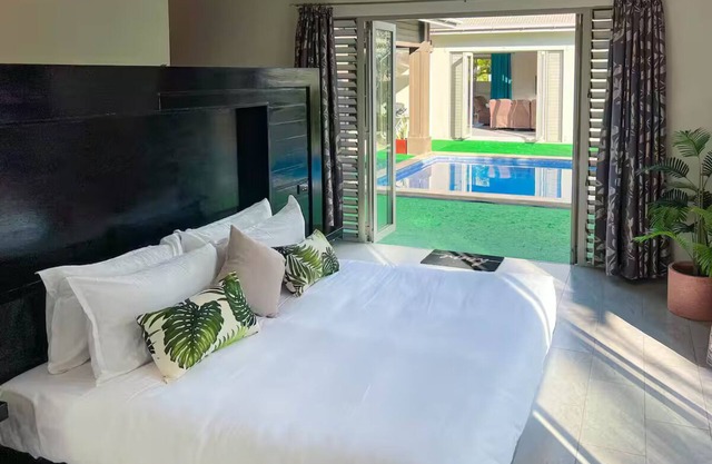 Villa 118 - 4BR Private Villa - Private Pool - 5mins to Airport