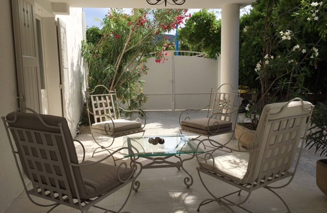 Villa 300 meters from sandy beaches, residential area Mandelieu la Napoule