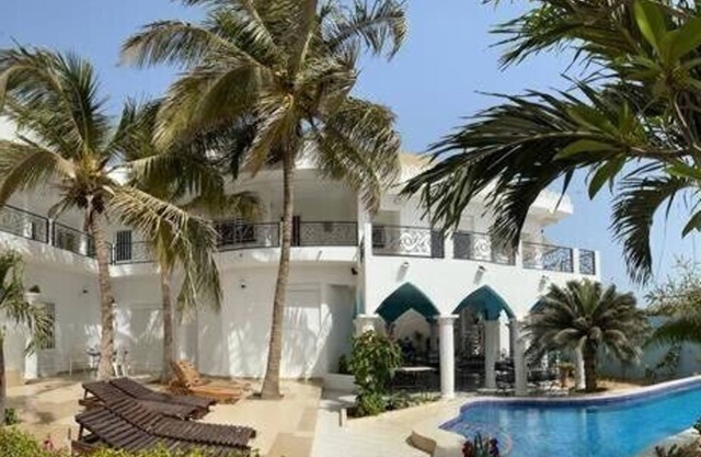 VILLA 4 bedrooms facing the sea swimming pool garden terrace parking comfort for 12