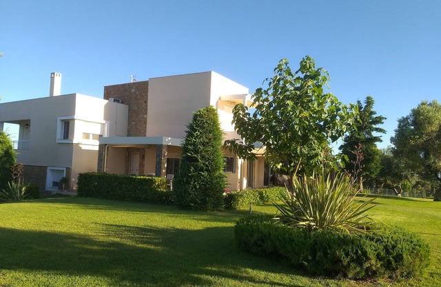 VILLA ACHILLEOS Modern residence with unlimited view